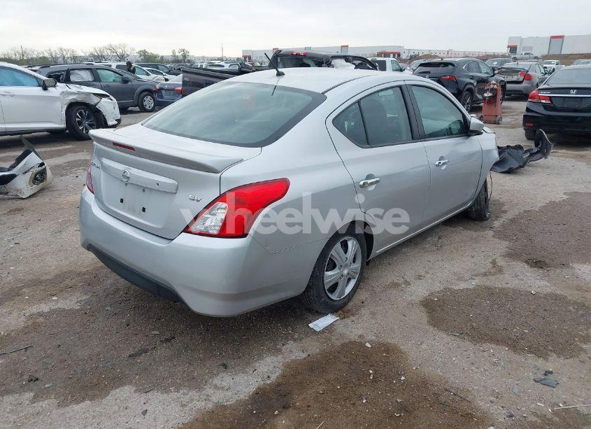 Photo 4 of 2018 Nissan Versa 1.6 SV (VIN 3N1CN7AP1JK393717)