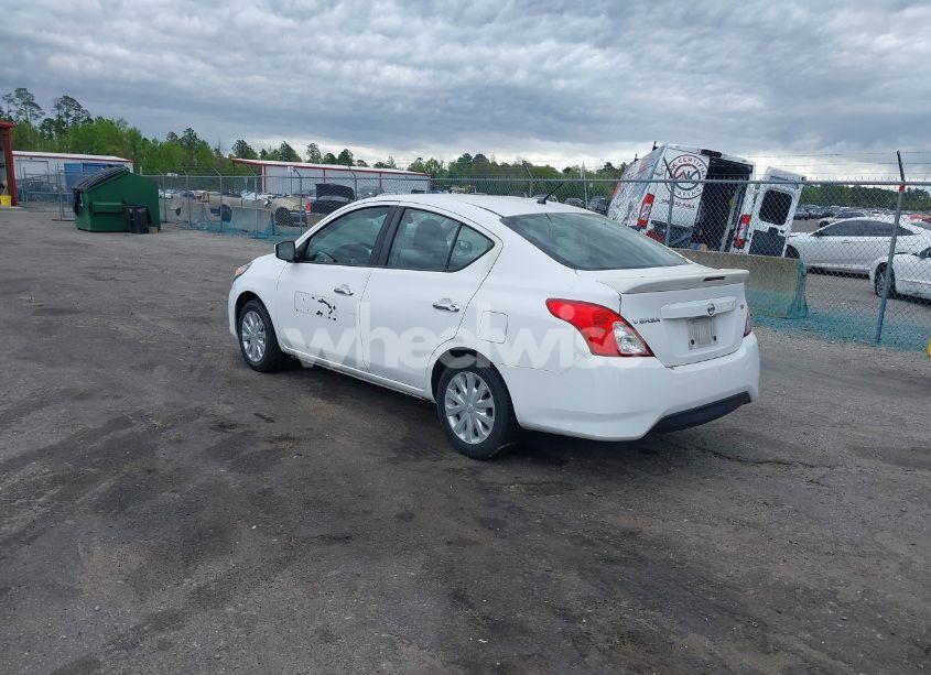 Photo 3 of 2018 Nissan Versa 1.6 SV (VIN 3N1CN7AP1JL808450)