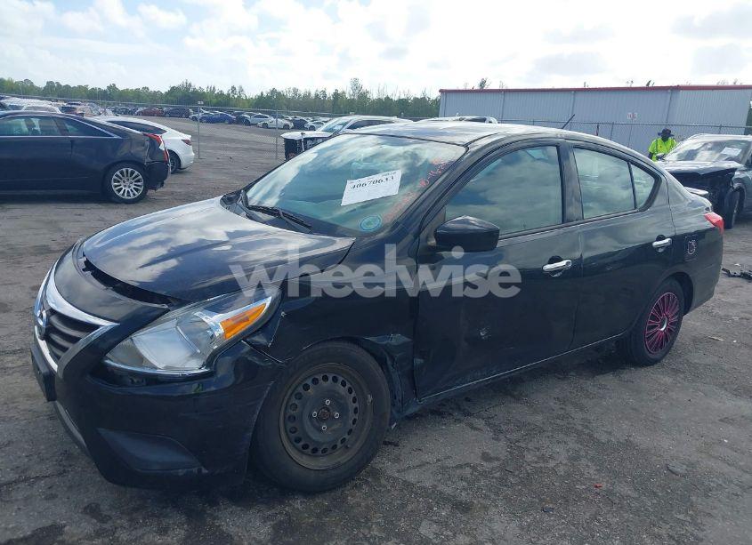 Photo 6 of 2018 Nissan Versa 1.6 SV (VIN 3N1CN7AP1JL810263)