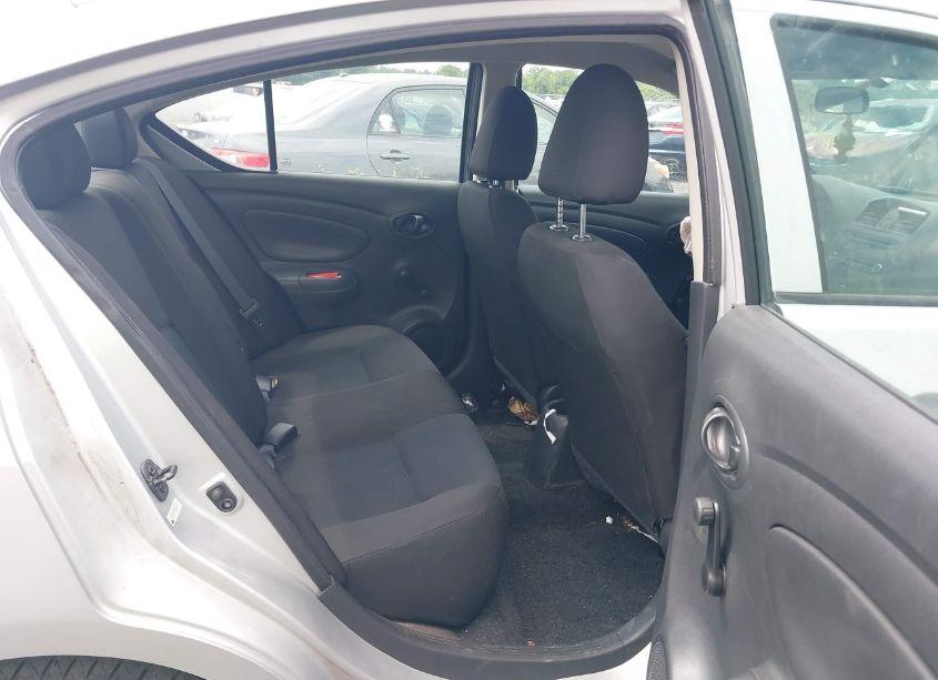 Photo 8 of 2018 Nissan Versa 1.6 S+ (VIN 3N1CN7AP1JL818119)