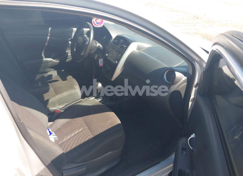 Photo 5 of 2018 Nissan Versa 1.6 SV (VIN 3N1CN7AP1JL833624)