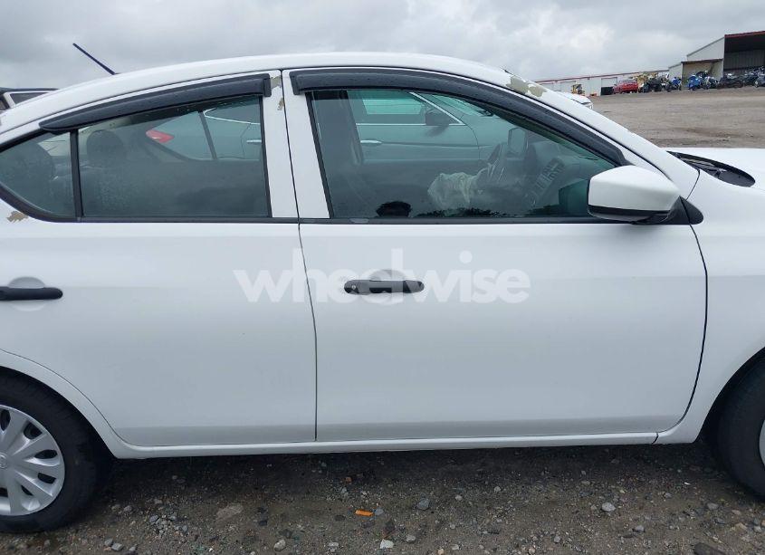 Photo 14 of 2018 Nissan Versa 1.6 S+ (VIN 3N1CN7AP1JL834661)