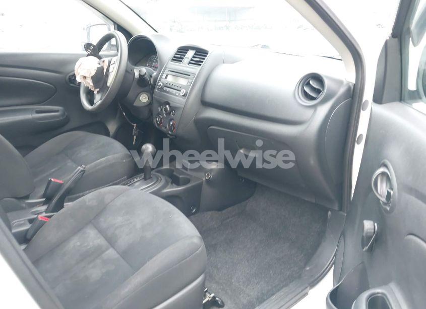 Photo 5 of 2018 Nissan Versa 1.6 S+ (VIN 3N1CN7AP1JL834661)