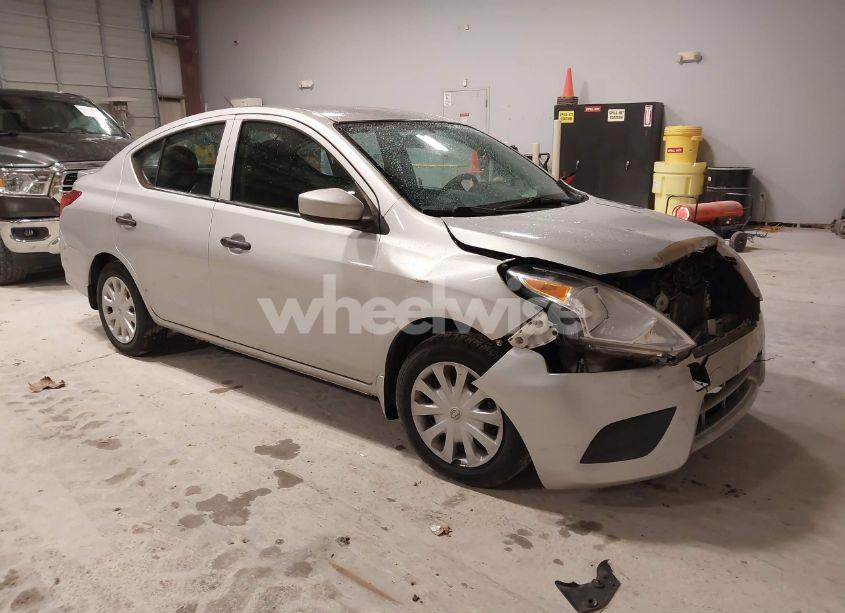 2018 Nissan Versa 1.6 S+ (VIN 3N1CN7AP1JL850908) main photo