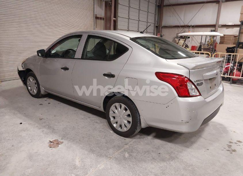 Photo 3 of 2018 Nissan Versa 1.6 S+ (VIN 3N1CN7AP1JL850908)