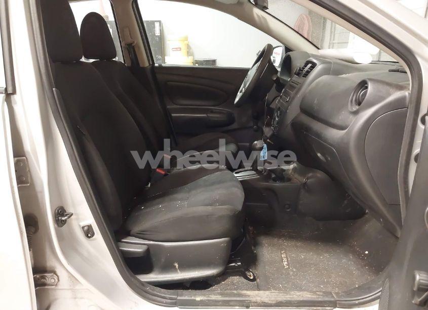 Photo 5 of 2018 Nissan Versa 1.6 S+ (VIN 3N1CN7AP1JL850908)