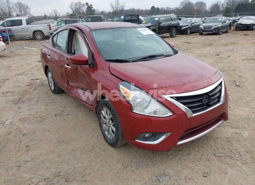 2018 Nissan Versa 1.6 SV (VIN 3N1CN7AP1JL856871) main photo