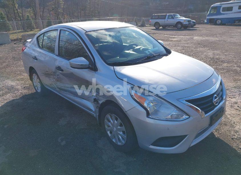 2018 Nissan Versa 1.6 S+ (VIN 3N1CN7AP1JL858653) main photo