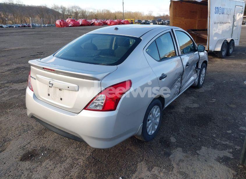 Photo 4 of 2018 Nissan Versa 1.6 S+ (VIN 3N1CN7AP1JL858653)