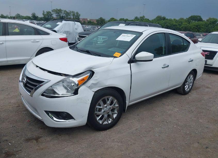Photo 2 of 2018 Nissan Versa 1.6 SV (VIN 3N1CN7AP1JL862900)