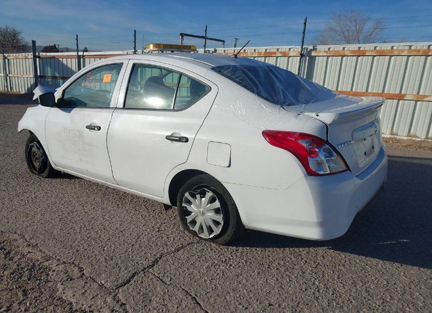 Photo 3 of 2018 Nissan Versa 1.6 S+ (VIN 3N1CN7AP1JL863710)