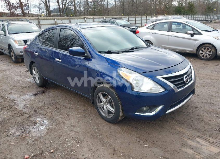 2018 Nissan Versa 1.6 SV (VIN 3N1CN7AP1JL867322) main photo