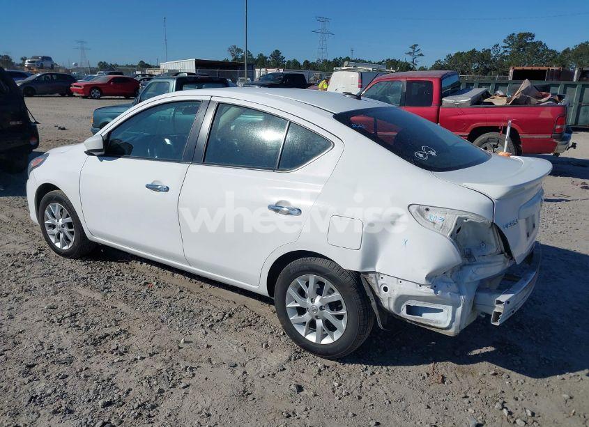 Photo 3 of 2018 Nissan Versa 1.6 SV (VIN 3N1CN7AP1JL867983)