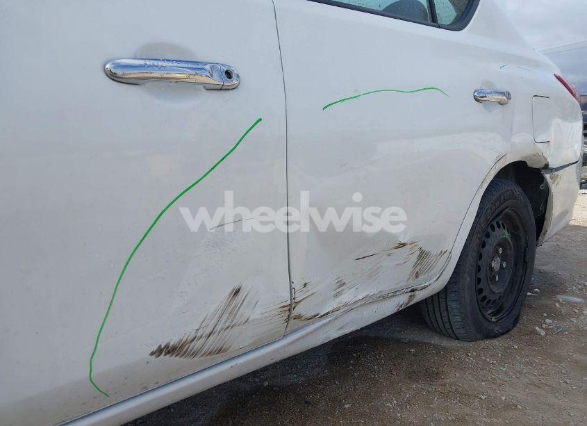 Photo 13 of 2018 Nissan Versa 1.6 SV (VIN 3N1CN7AP1JL872780)