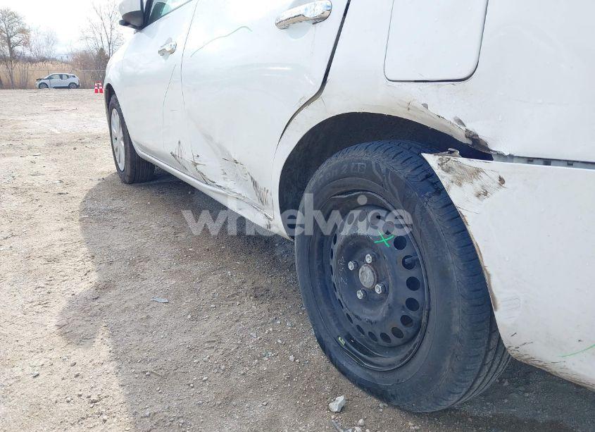 Photo 14 of 2018 Nissan Versa 1.6 SV (VIN 3N1CN7AP1JL872780)