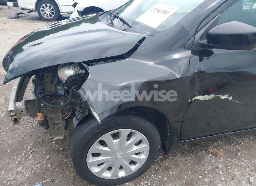 Photo 17 of 2019 Nissan Versa 1.6 S+ (VIN 3N1CN7AP1KL801189)