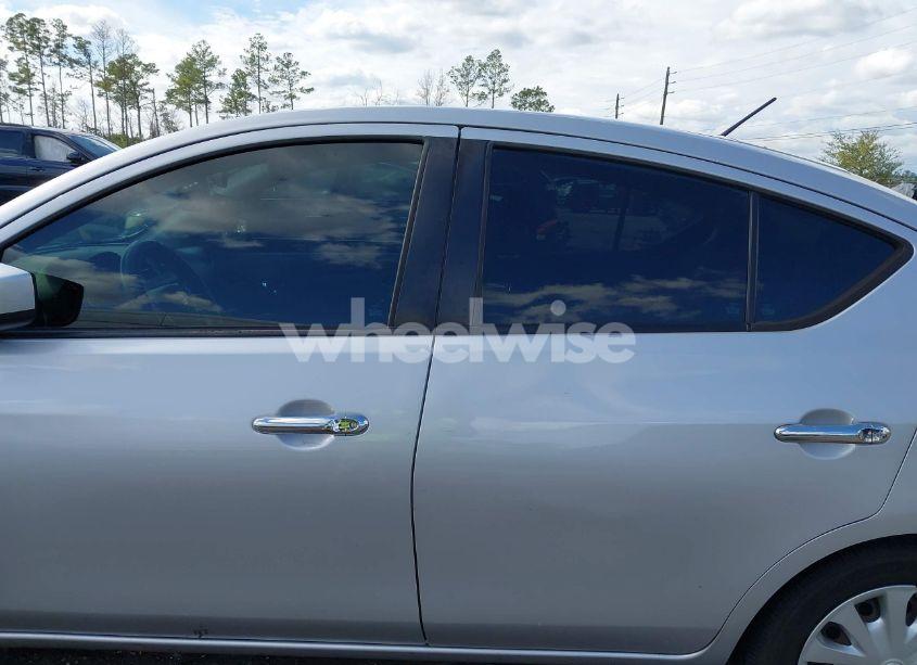 Photo 15 of 2019 Nissan Versa 1.6 SV (VIN 3N1CN7AP1KL813942)