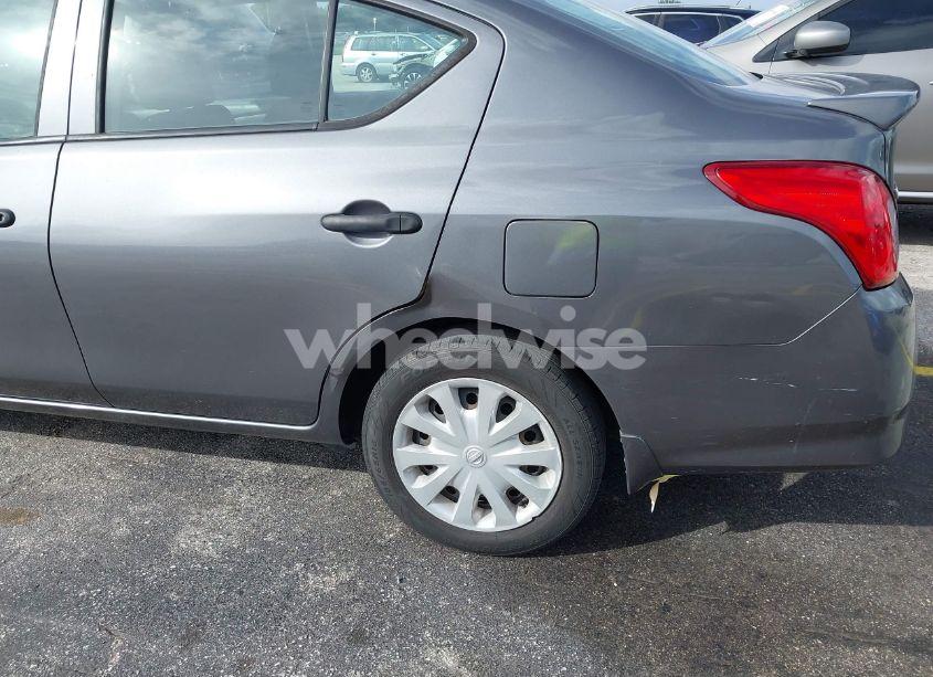 Photo 17 of 2019 Nissan Versa 1.6 S+ (VIN 3N1CN7AP1KL817747)