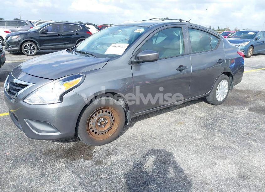 Photo 2 of 2019 Nissan Versa 1.6 S+ (VIN 3N1CN7AP1KL817747)