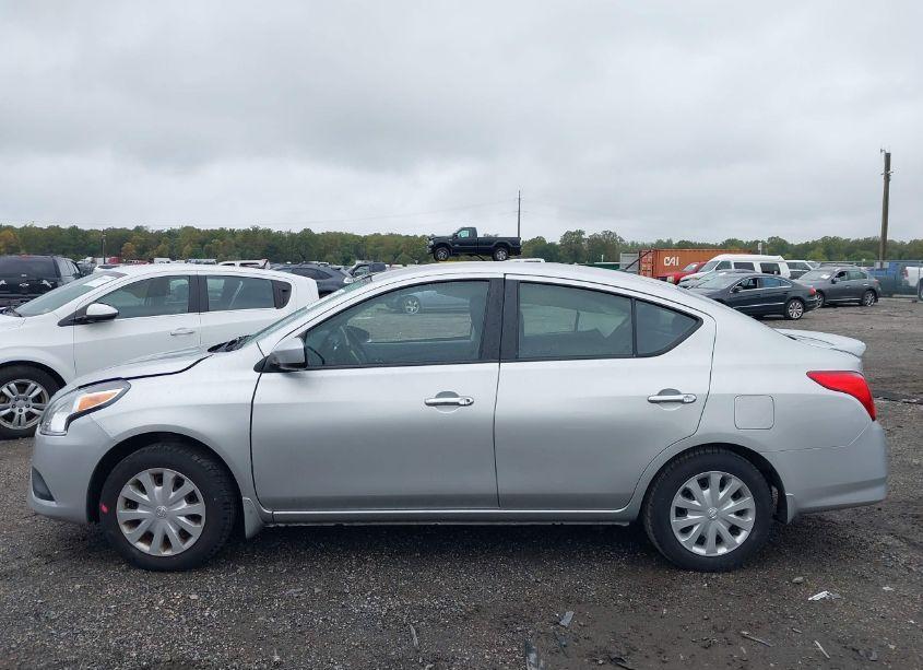 Photo 13 of 2019 Nissan Versa 1.6 SV (VIN 3N1CN7AP1KL818364)