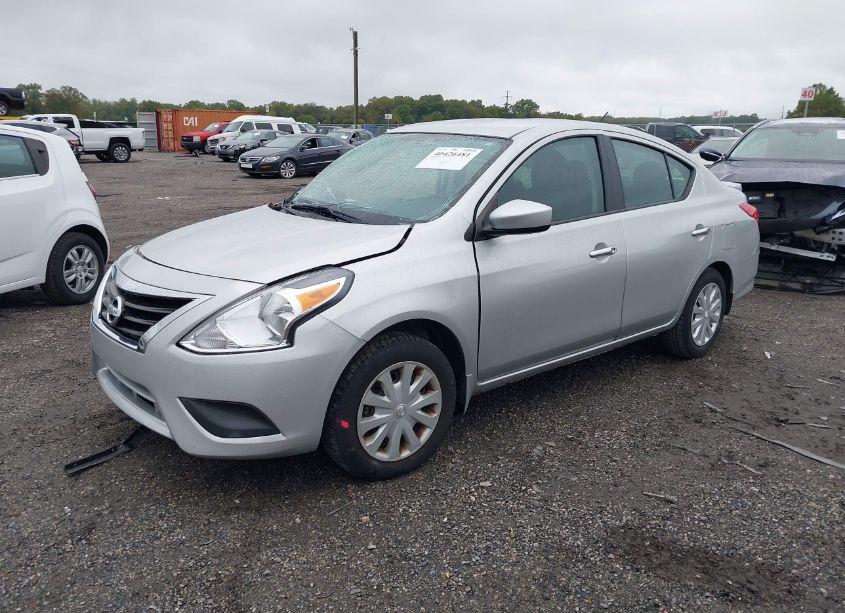Photo 2 of 2019 Nissan Versa 1.6 SV (VIN 3N1CN7AP1KL818364)