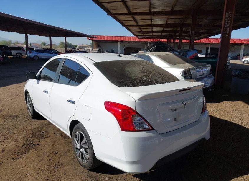 Photo 3 of 2019 Nissan Versa 1.6 SV (VIN 3N1CN7AP1KL826237)