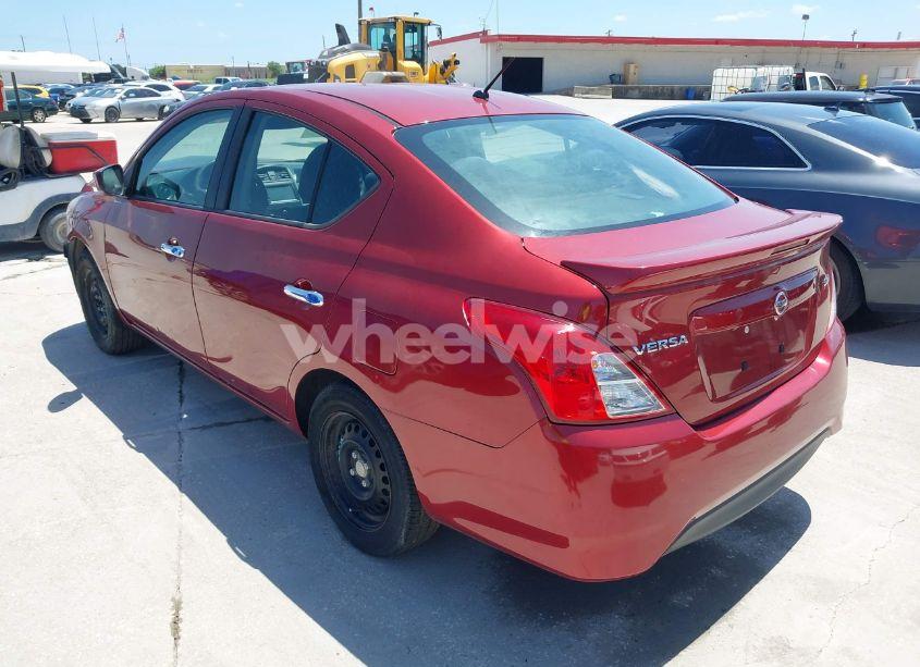 Photo 3 of 2019 Nissan Versa 1.6 SV (VIN 3N1CN7AP1KL826822)