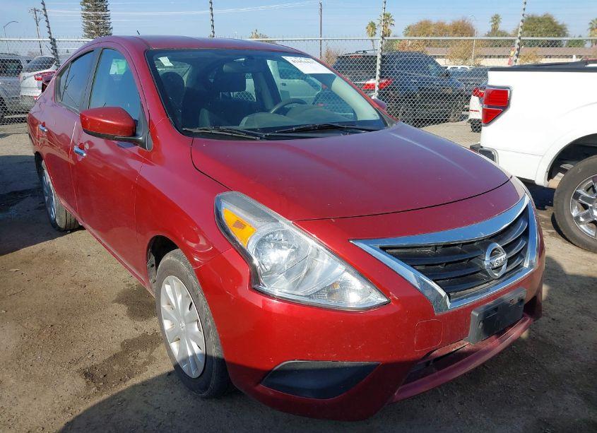 2019 Nissan Versa 1.6 SV (VIN 3N1CN7AP1KL829123) main photo