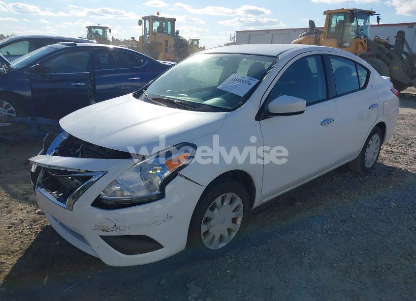 Photo 2 of 2019 Nissan Versa 1.6 SV (VIN 3N1CN7AP1KL832555)