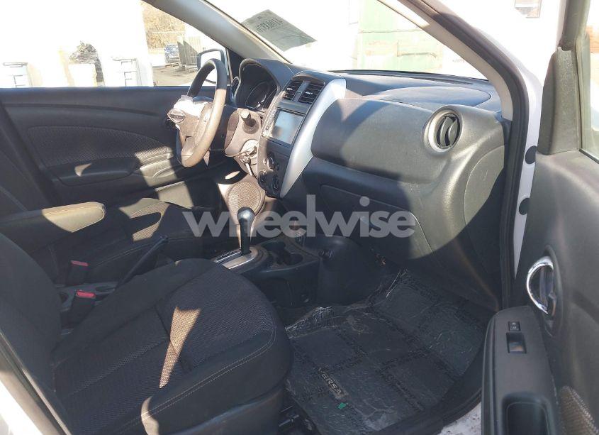 Photo 5 of 2019 Nissan Versa 1.6 SV (VIN 3N1CN7AP1KL832555)