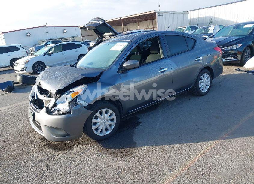 Photo 2 of 2019 Nissan Versa 1.6 SV (VIN 3N1CN7AP1KL841160)