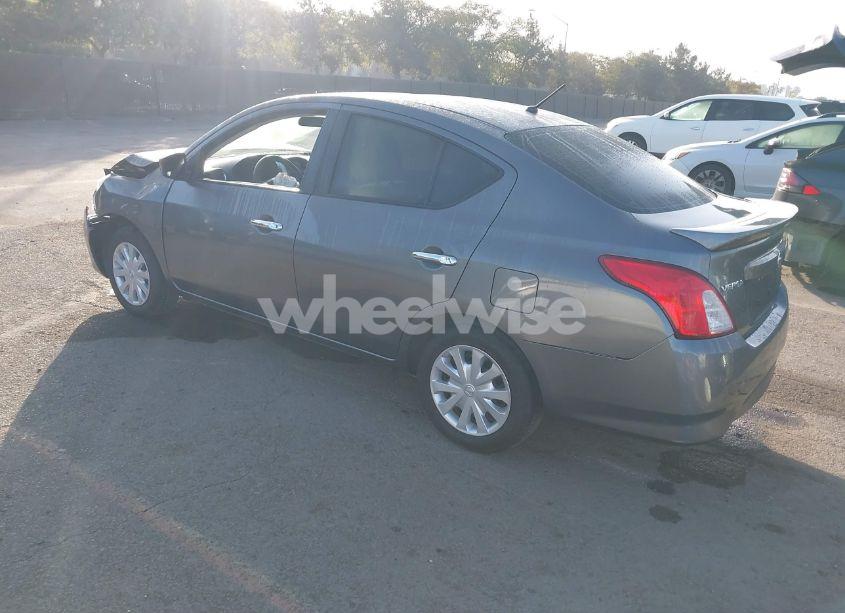 Photo 3 of 2019 Nissan Versa 1.6 SV (VIN 3N1CN7AP1KL841160)
