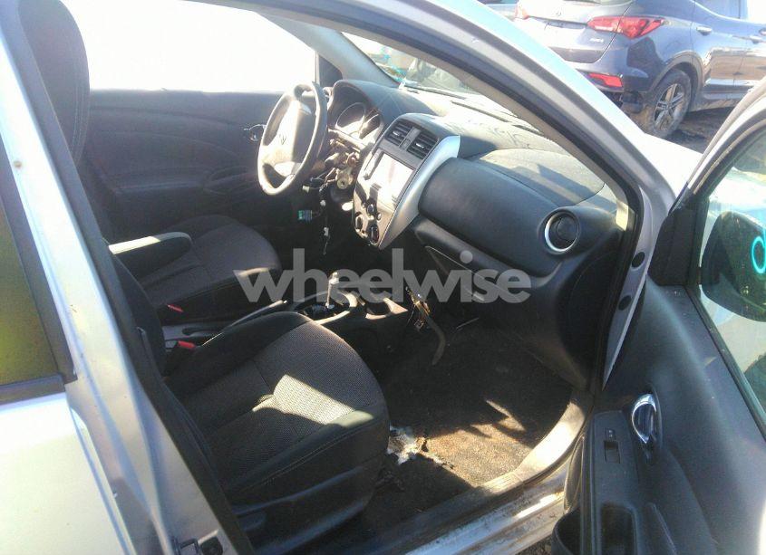 Photo 5 of 2019 Nissan Versa 1.6 SV (VIN 3N1CN7AP1KL847007)