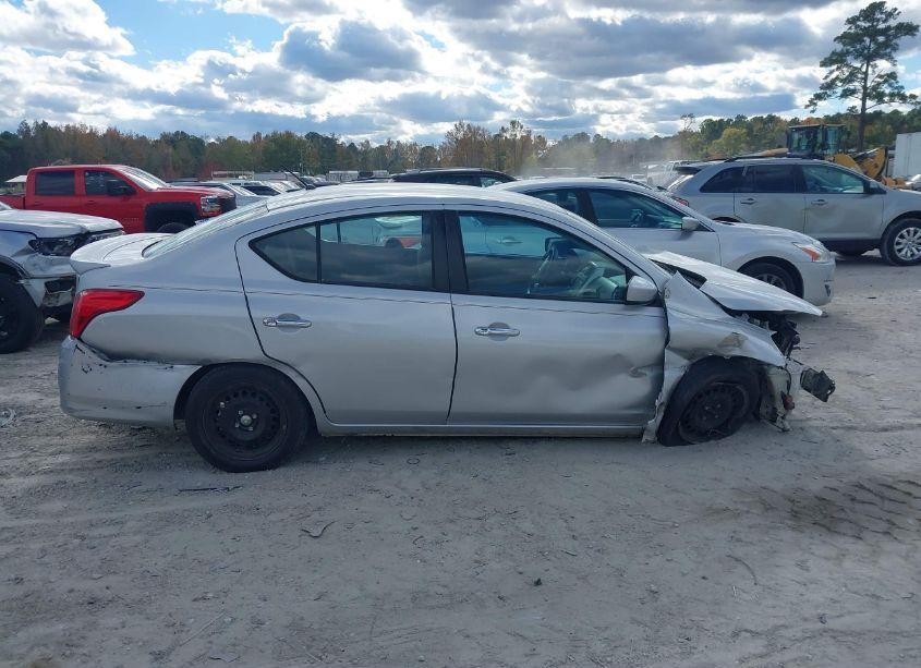 Photo 13 of 2019 Nissan Versa 1.6 SV (VIN 3N1CN7AP1KL849680)