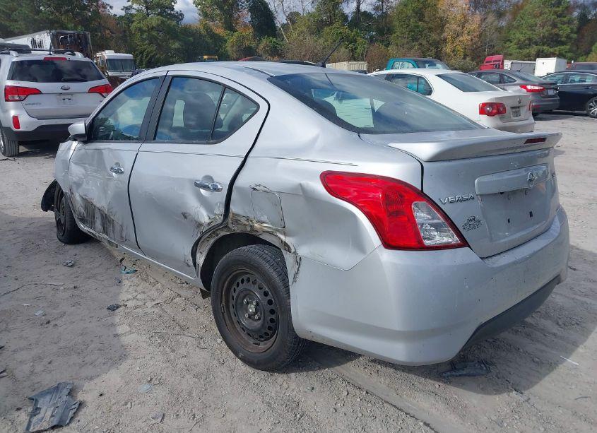 Photo 3 of 2019 Nissan Versa 1.6 SV (VIN 3N1CN7AP1KL849680)