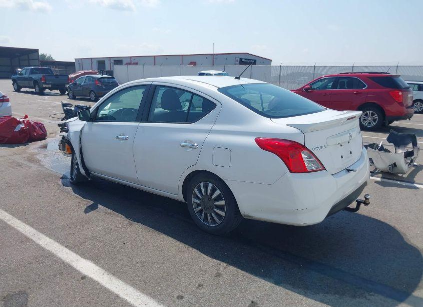 Photo 3 of 2019 Nissan Versa 1.6 SV (VIN 3N1CN7AP1KL851378)