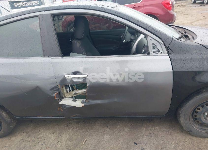 Photo 6 of 2019 Nissan Versa 1.6 SV (VIN 3N1CN7AP1KL854782)