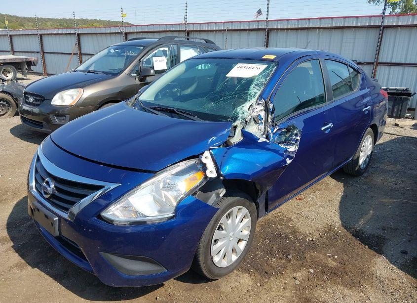 Photo 2 of 2019 Nissan Versa 1.6 SV (VIN 3N1CN7AP1KL866639)
