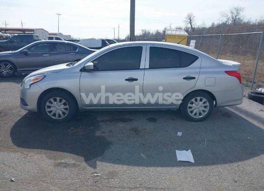 Photo 14 of 2019 Nissan Versa 1.6 S+ (VIN 3N1CN7AP1KL869637)
