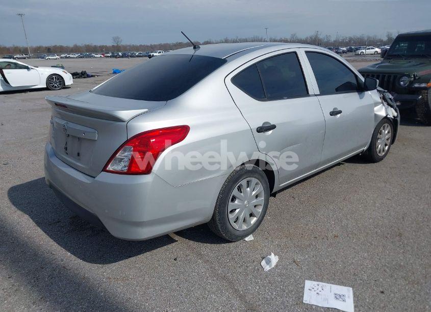Photo 4 of 2019 Nissan Versa 1.6 S+ (VIN 3N1CN7AP1KL869637)