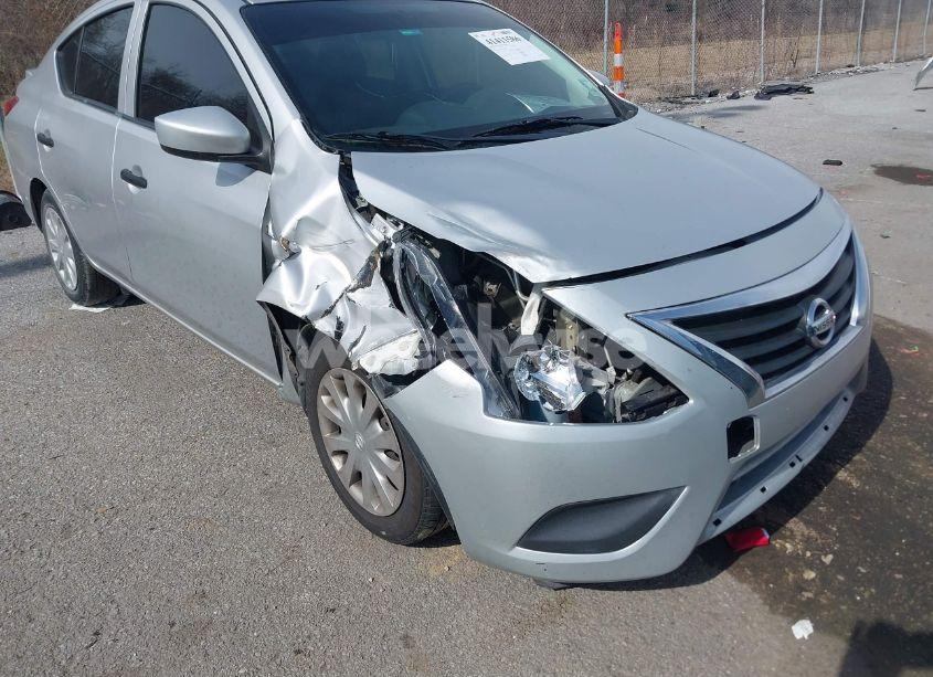 Photo 6 of 2019 Nissan Versa 1.6 S+ (VIN 3N1CN7AP1KL869637)