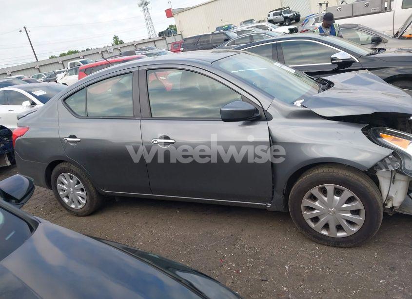 Photo 13 of 2019 Nissan Versa 1.6 SV (VIN 3N1CN7AP1KL869816)