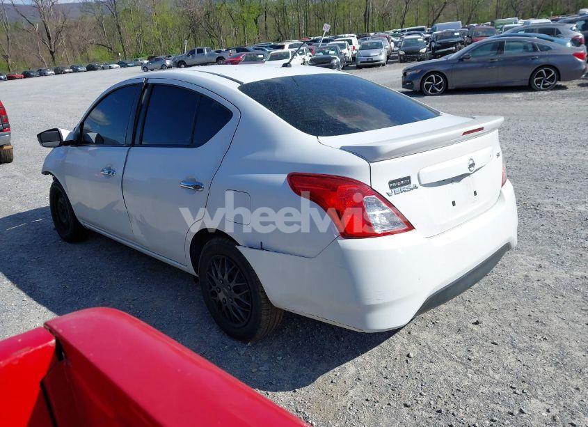 Photo 3 of 2019 Nissan Versa 1.6 SV (VIN 3N1CN7AP1KL871615)
