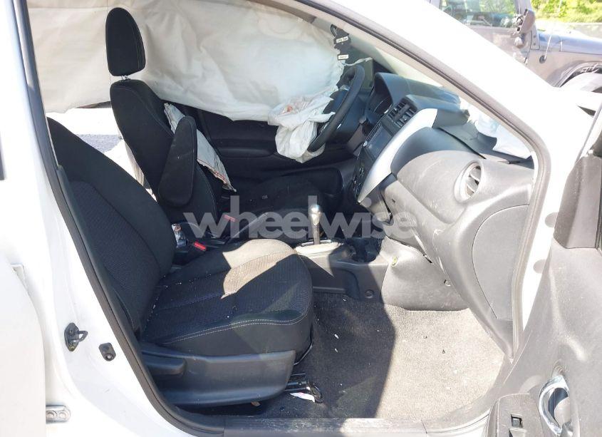 Photo 5 of 2019 Nissan Versa 1.6 SV (VIN 3N1CN7AP1KL871615)