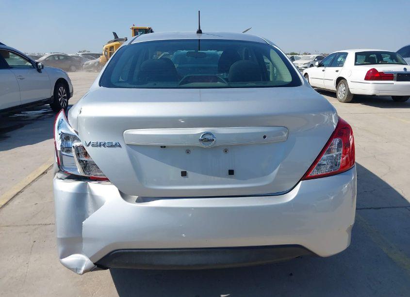 Photo 16 of 2019 Nissan Versa 1.6 S (VIN 3N1CN7AP1KL879441)