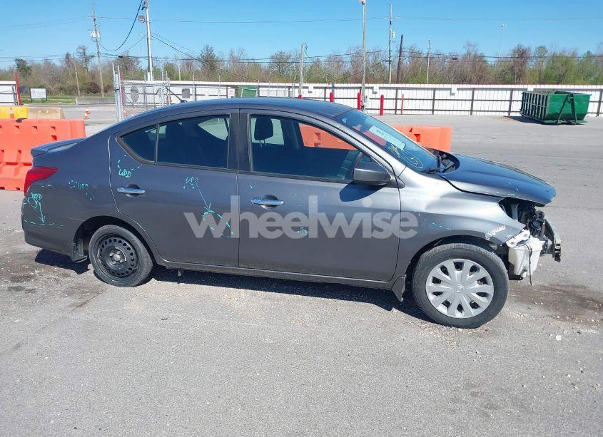 Photo 13 of 2019 Nissan Versa 1.6 SV (VIN 3N1CN7AP1KL881397)