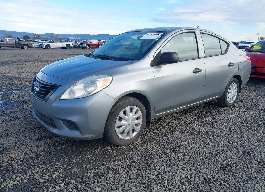 Photo 2 of 2013 Nissan Versa 1.6 S+ (VIN 3N1CN7AP2DL839307)