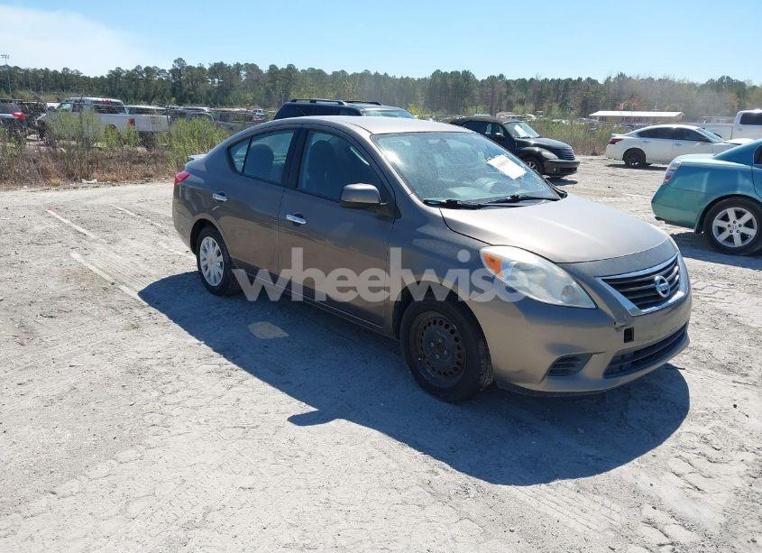 2013 Nissan Versa 1.6 SV (VIN 3N1CN7AP2DL841722) main photo