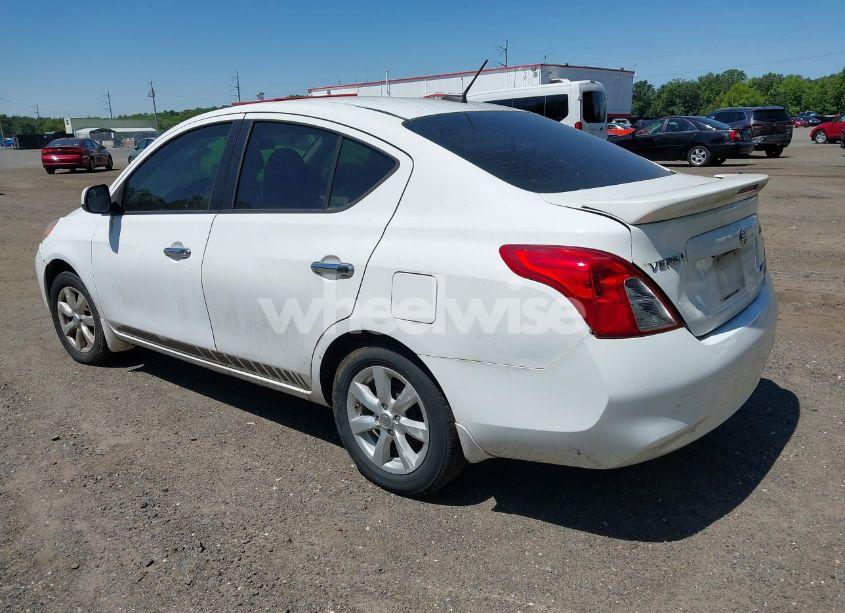 Photo 3 of 2013 Nissan Versa 1.6 SL (VIN 3N1CN7AP2DL876518)