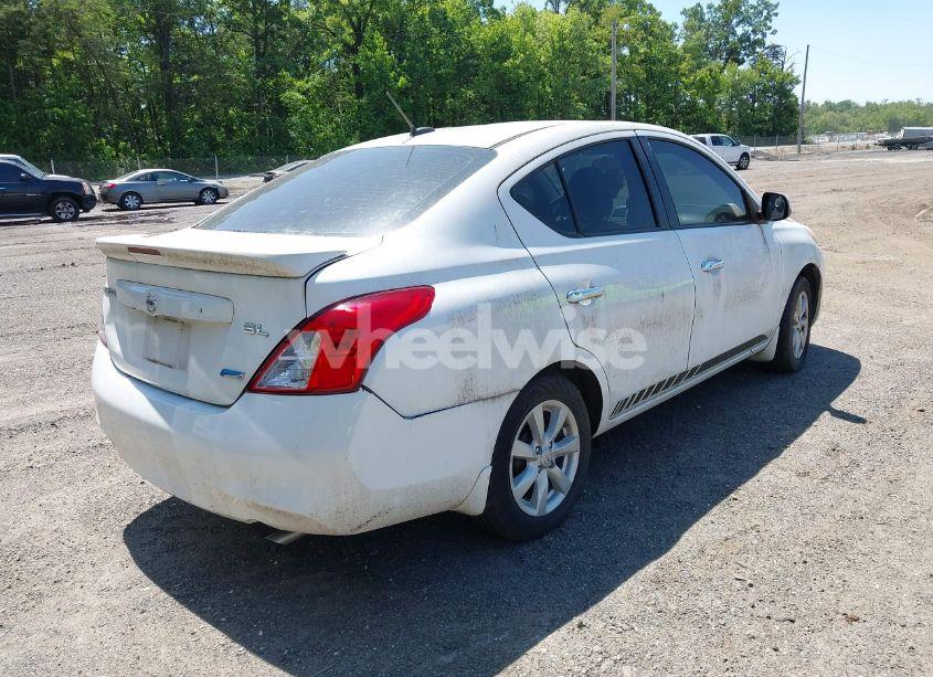 Photo 4 of 2013 Nissan Versa 1.6 SL (VIN 3N1CN7AP2DL876518)